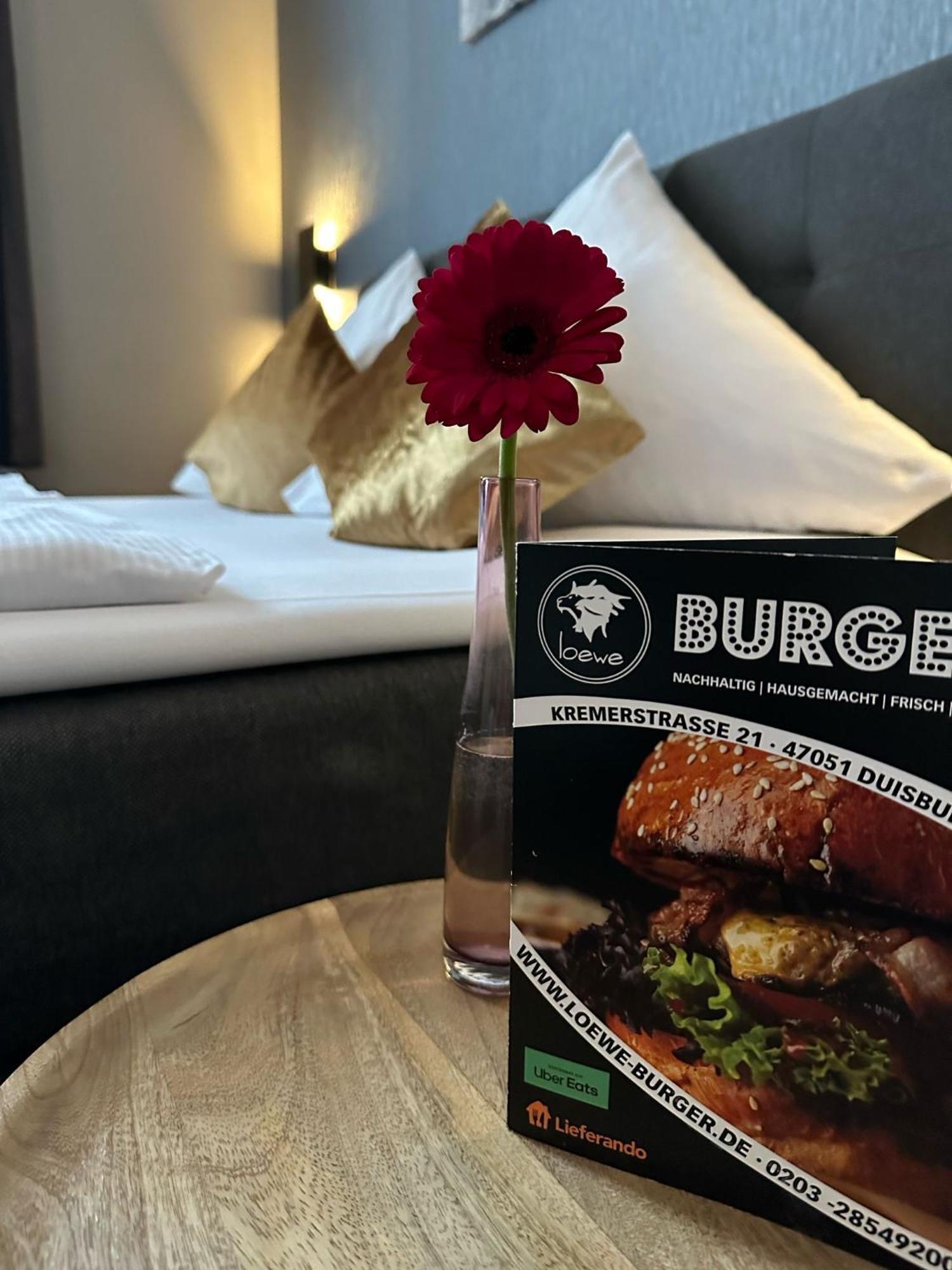 Hotel Restaurant Zum Loewen Duisburg Kültér fotó