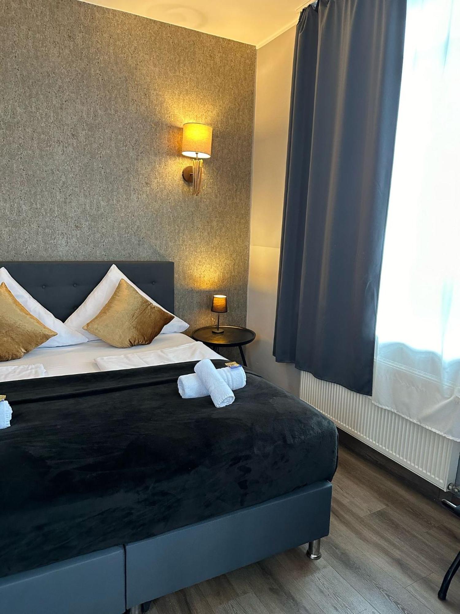 Hotel Restaurant Zum Loewen Duisburg Kültér fotó
