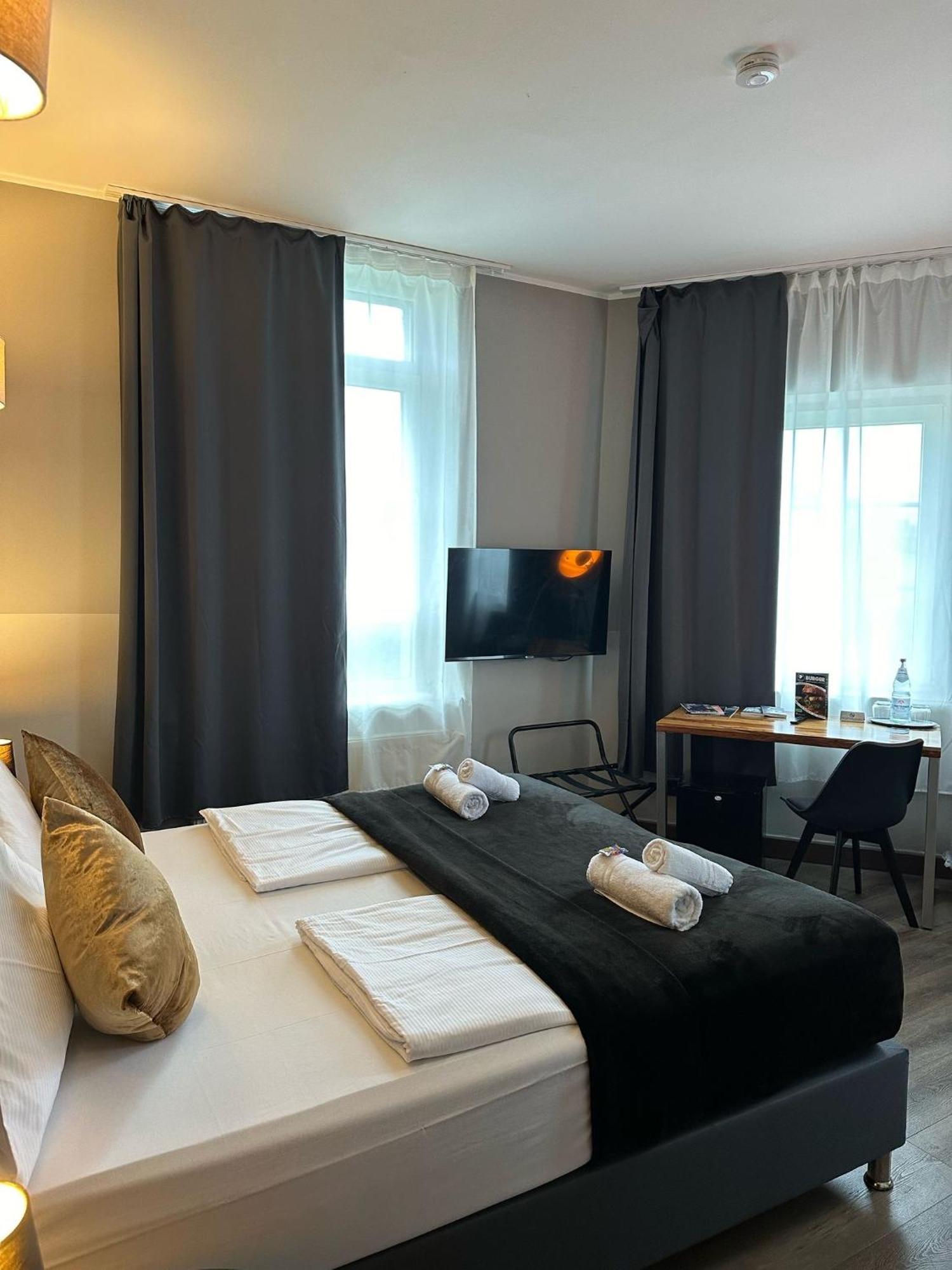 Hotel Restaurant Zum Loewen Duisburg Kültér fotó