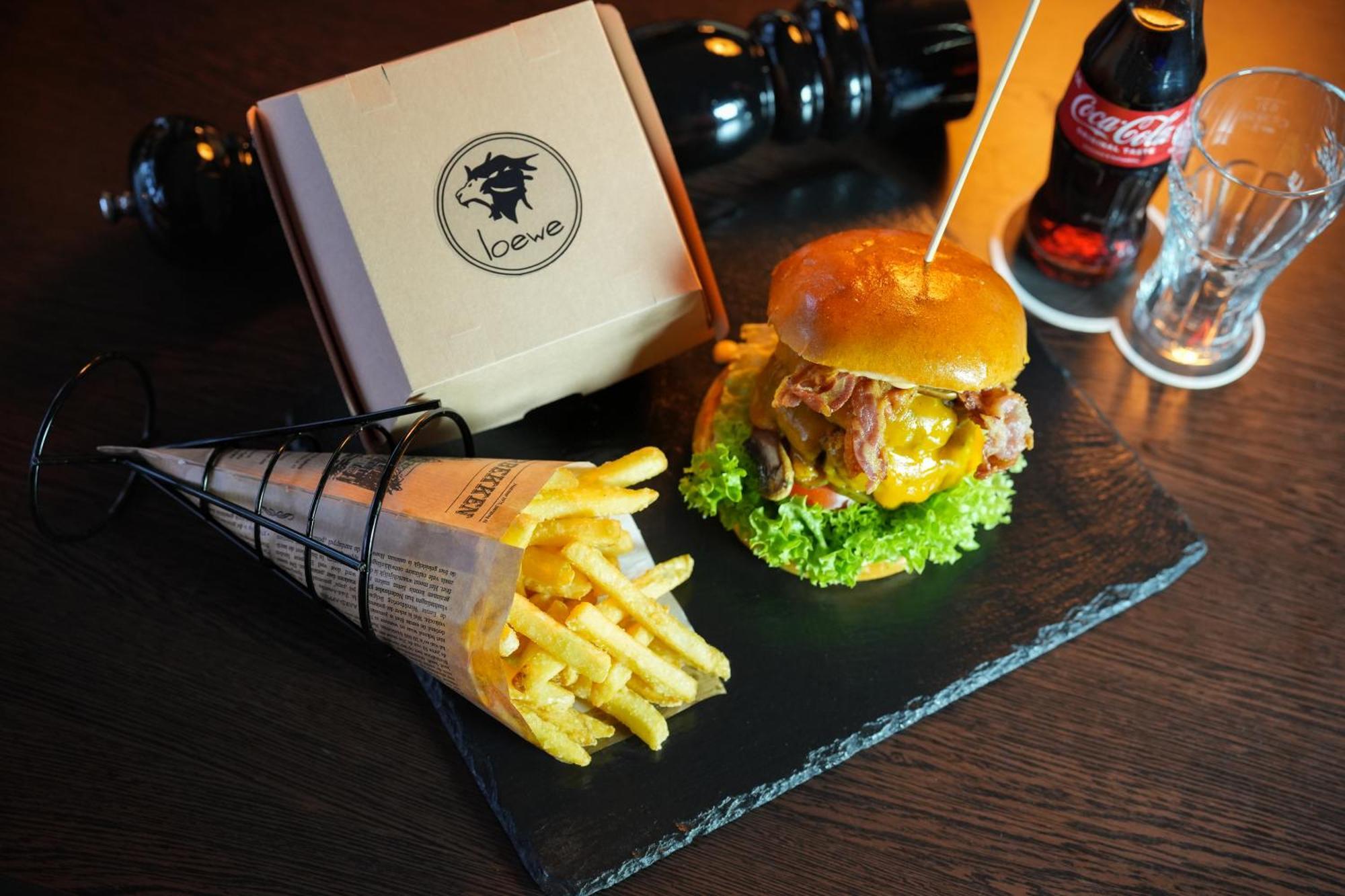 Hotel Restaurant Zum Loewen Duisburg Kültér fotó